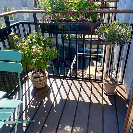 アパート Stunning Apartment In Trendy Vesterbro With Balcony コペンハーゲン
